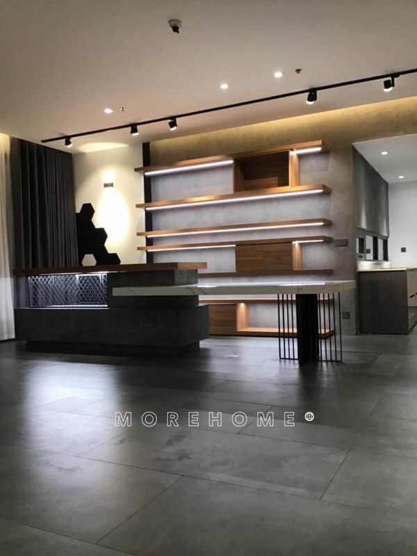 .Morehome có nhiều kinh nghiệm thi công nội thất hiện đại cho các căn hộ penthouse - duplex cao cấp tại hà nội, như công trình hình ảnh thi công nội thất ở căn hộ penthouse Skylake Phạm Hùng Hà Nội. Nếu quý khách hàng cần thuê đơn vị thi công nội thất tại Hà Nội, vui lòng liên hệ Morehome để được tư vấn và báo giá.